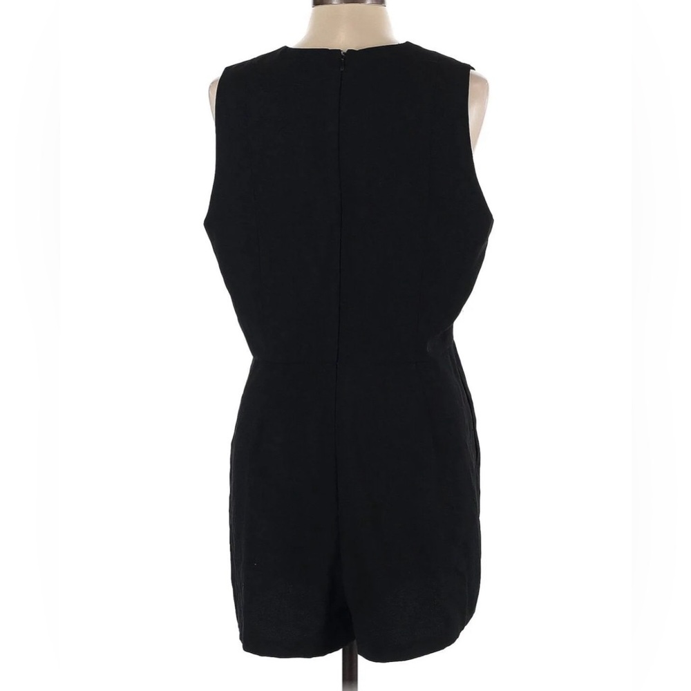 NWOT Cutout Romper - Picture 5 of 5
